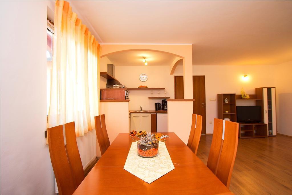 Apartments Matelici Divšići Quarto foto